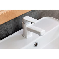 Полимерный смеситель для раковины, белый OneLife P02-021w