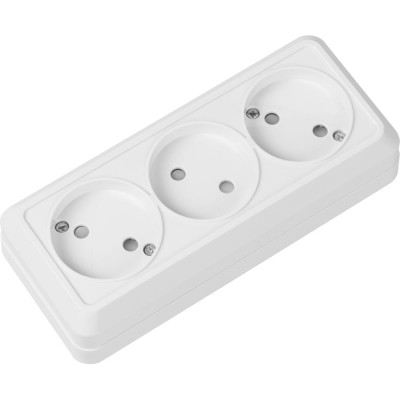 Горизонтальная 3-х местная розетка TDM ELECTRIC 2П открытой установки IP20 10A с з/ш белая Ладога SQ1801-0125