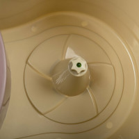 Швабра с отжимом и ведром LAIMA TONE MOP 7/5 л, две насадки в комплекте, бежевый 607488