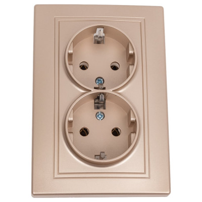 Двойная розетка Intro Plano с заземлением 2x2P+E Schuko, 16А-250В, IP20, СУ, шампань Б0053918