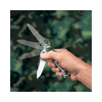Нож Victorinox Trailmaster One Hand 111 мм 0.8463.MW94