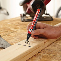 Перманентный маркер BRAUBERG ULTRA MARKER черный, 3.5 мм, с клипом 152204