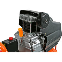 Воздушный компрессор 2000 Вт, 24 л, 8 бар, 210лмин, картон ВКС-9315С