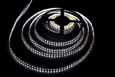 Светодиодная лента ledcraft smd 3528 9.6 ватт на метр 120 диодов на метр ip 33 холодный белый