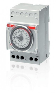 Реле времени недельное AT3-7R ABB 2CSM204245R0601