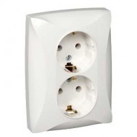 Розетка 2-м СП Дуэт 16А IP20 с заземл. бел. SchE WDE000124