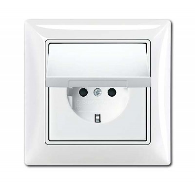 Розетка 1-м СП Basic 55 16А IP44 250В Schuko в сборе альп. бел. ABB 2CKA002018A1505