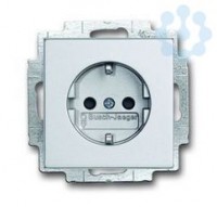 Розетка 1-м СП Future/solo 16А IP20 250В Schuko с LED-подсветкой серебр./алюм. ABB 2CKA002013A5293