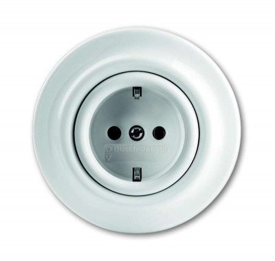 Розетка Schuko Decento 16А 250В в сборе альпийский бел. ABB 2011-0-6139
