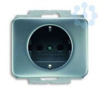 Розетка Alpha 2P+E защ. шторки титан ABB 2013-0-5253