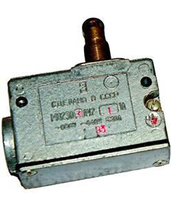 Микровыключатель МП 2303 У2 исп.05 IP54 (толкатель с пролольным расположением ролика; торцевой; винт) Электротехник ET006854