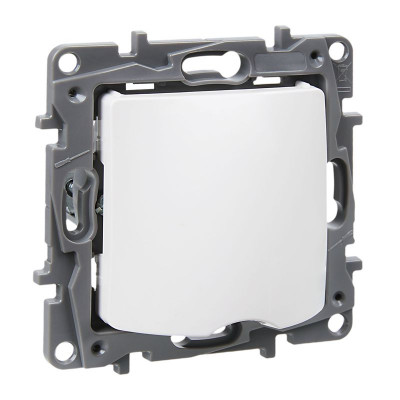 Вывод кабеля СП Etika с зажимом для кабеля механизм бел. IEK 672229