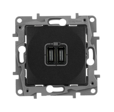 Устройство зарядное Etika с 2-мя USB разъемами C и C 240В/5В 3000мА антрацит IEK 672635