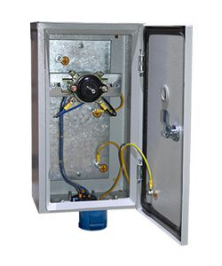 Ящик с пакетным выключателем и разъемом ЯВШ 3х100 У2 3п 100А IP54 Электротехник ET053376