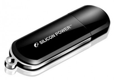 Флеш-диск 16Гбайт LuxMini 322 SP016GBUF2322V1K USB2.0 черн. SILICON POWER 605215