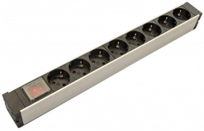 Блок розеток для 19дюйм шкафов горизонт. 8 розеток Schuko выкл. с подсветкой без кабеля питания входной разъем IEC320 C14 10А 250В 482.6х116.0х44.4мм (ДхШхВ) алюмин. SHZ19-8SH-S-IEC Hyperline 459579