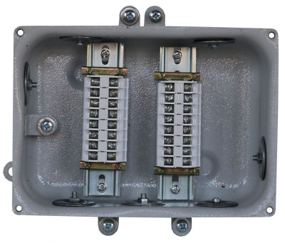 Коробка клеммная КЗНА-16 У2 16 зажимов IP54 (заглушка резиновая 