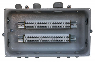 Коробка клеммная КЗНС-48 У2 48 зажимов IP54 (пластиковые вводы PG) Электротехник ET013204