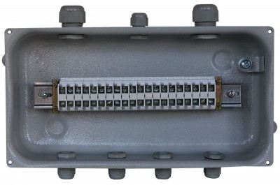 Коробка клеммная У-615 У2 20 клемм IP54 (пластиковые вводы PG) Электротехник ET003156