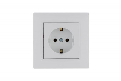 Розетка 1-м Karea RIZZ с заземл. бел. Makel 88001028