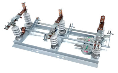 Разъединитель РЛНД-1-10-IV/630 УХЛ1 с приводом ПРНЗ-10 (Полимер) ТЭРА
