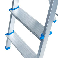 Стремянка алюминиевая Ladderbel STR-AL-3 3 ступени, максимальная нагрузка 150 кг