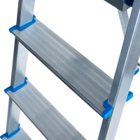 Стремянка алюминиевая Ladderbel STR-AL-4 4 ступени, максимальная нагрузка 150 кг