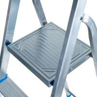 Стремянка алюминиевая Ladderbel STR-AL-4 4 ступени, максимальная нагрузка 150 кг