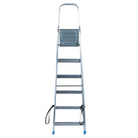 Стремянка алюминиевая Ladderbel STR-AL-6 6 ступеней, максимальная нагрузка 150 кг