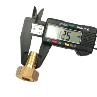 Штуцер для шланга BOUTTE 12 мм. - 12 мм. внутренняя резьба