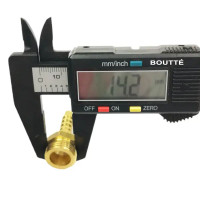 Штуцер для шланга BOUTTE 3/8 дюйма x 6 мм. наружная резьба