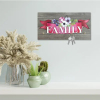 Ключница Family 13x25 см