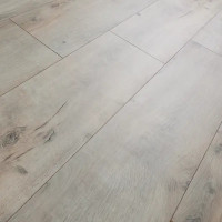 Ламинат «Дуб Трудент» водостойкость 48 часов 33 класс, толщина 8 мм, с фаской 2.158 м²