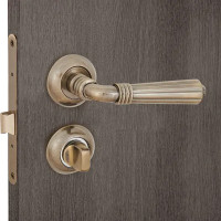 Дверные ручки 132 AB, с запиранием, комплект, цвет бронза