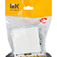 Розетка встраиваемая IEK Brite РСбш10-3-БрБ с заземлением с крышкой и шторками цвет белый