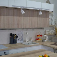 Трековый светильник Volpe Q321 под лампу GU10 50 Вт 10 м² цвет белый
