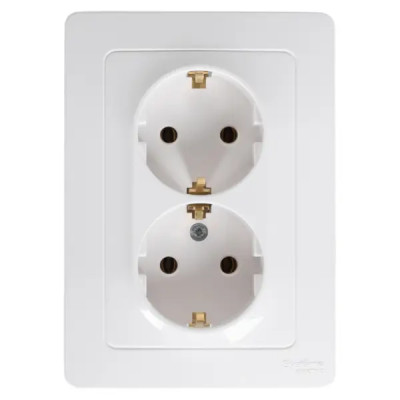Розетка двойная встраиваемая Schneider Electric Blanca с заземлением 16 А IP20 цвет белый
